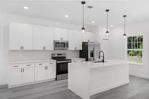 10290 N Biscayne Dr, Citrus Springs, FL 34434 - Photo 7