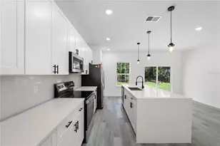 10290 N Biscayne Dr, Citrus Springs, FL 34434 - Photo 9