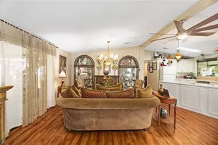 2002 S Citrus Cir, Zellwood, FL 32798 - Photo 5