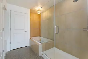 100 S Eola Dr, Orlando, FL 32801 - Photo 21