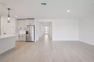 1806 Draughton Dr, Zephyrhills, FL 33541 - Photo 19