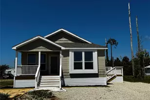 227 Bay St, Port Saint Joe, FL 32456 - Photo 3