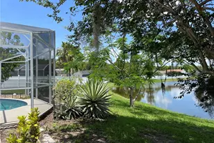 2421 Queenswood Cir, Kissimmee, FL 34743 - Photo 33