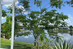 2421 Queenswood Cir, Kissimmee, FL 34743 - Photo 31