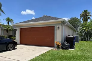 2421 Queenswood Cir, Kissimmee, FL 34743 - Photo 3