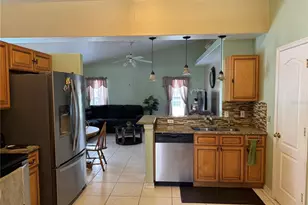 2693 Maxwell Ct W, Kissimmee, FL 34743 - Photo 13