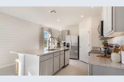 5718 Somerset Drive, Haines City, FL 33844 - Photo 13