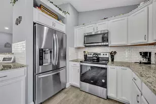 3043 Mapleshade St, Deltona, FL 32738 - Photo 15