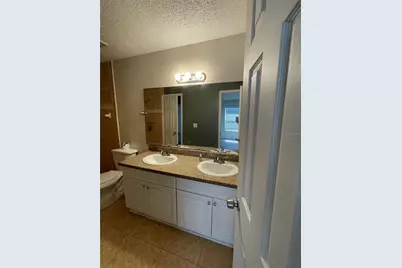 2201 Cascades Boulevard #302, Kissimmee, FL 34741 - Photo 5