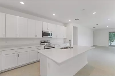 1210 Atlantic Avenue, Fruitland Park, FL 34731 - Photo 3