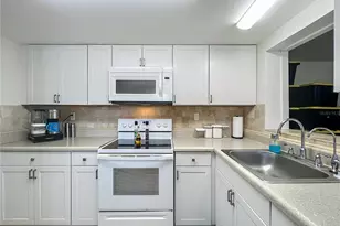 2728 Hertha Ave, Orlando, FL 32826 - Photo 7