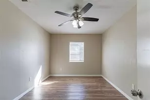 4933 Balboa Dr, Orlando, FL 32808 - Photo 11