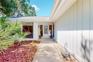 42 W Grenewood Ln, Haines City, FL 33844 - Photo 3