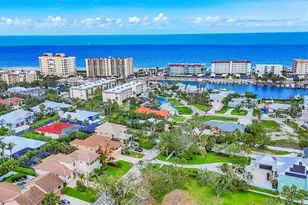 811 La Guna Dr, Venice, FL 34285 - Photo 1