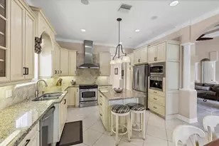 811 La Guna Dr, Venice, FL 34285 - Photo 15