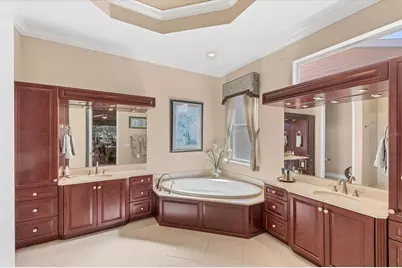 811 Laguna Drive, Venice, FL 34285 - Photo 27