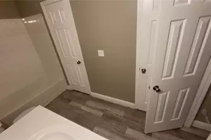 2558 Robert Trent Jones Dr, Orlando, FL 32835 - Photo 11