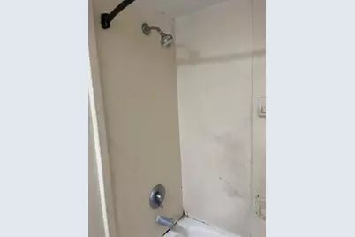 8421 S Orange Blossom Trail #430, Orlando, FL 32809 - Photo 9