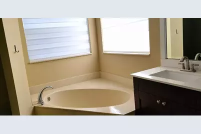 143 NW 117th Avenue, Plantation, FL 33325 - Photo 11