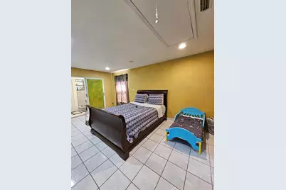 306 Aylesbury Court, Kissimmee, FL 34758 - Photo 11