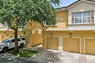 2820 Oakwater Dr, Kissimmee, FL 34747 - Photo 3