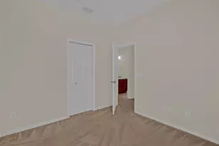 2820 Oakwater Dr, Kissimmee, FL 34747 - Photo 19