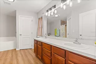 3610 Doe Run Dr, Saint Cloud, FL 34772 - Photo 11