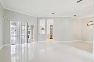 3816 Eagle Isle Cir, Kissimmee, FL 34746 - Photo 9