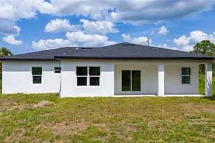 3270 Framinghan Ave SW, Palm Bay, FL 32908 - Photo 17