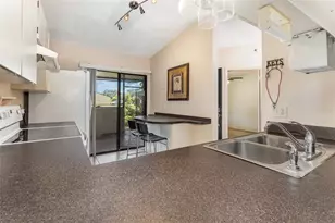 694 Golden Sunshine Cir, Orlando, FL 32807 - Photo 9