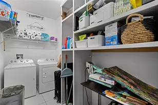 654 Star Magnolia Dr, Kissimmee, FL 34744 - Photo 17