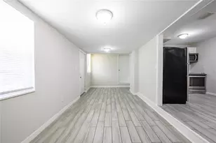 1017 Royal St, Kissimmee, FL 34744 - Photo 5