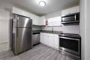 1017 Royal St, Kissimmee, FL 34744 - Photo 9