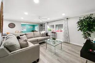 164 Royal Palm Dr, Leesburg, FL 34748 - Photo 13