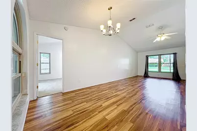 10018 Chesham Drive, Orlando, FL 32817 - Photo 11