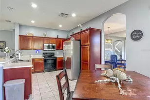 2530 The Oaks Blvd, Kissimmee, FL 34746 - Photo 9