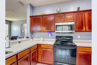 2530 The Oaks Boulevard, Kissimmee, FL 34746 - Photo 11