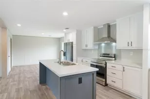 4720 Oak St, Fruitland Park, FL 34731 - Photo 3