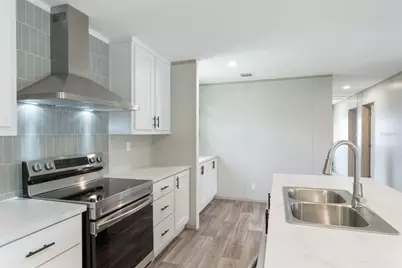 4720 Oak Street, Fruitland Park, FL 34731 - Photo 9