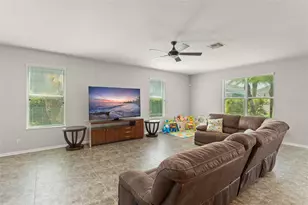 10720 Breaking Rocks Dr, Tampa, FL 33647 - Photo 17