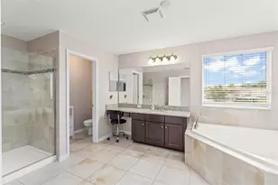 10720 Breaking Rocks Dr, Tampa, FL 33647 - Photo 39