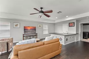 10720 Breaking Rocks Dr, Tampa, FL 33647 - Photo 35