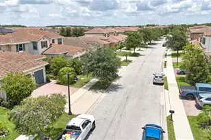 10275 Henbury St, Orlando, FL 32832 - Photo 7