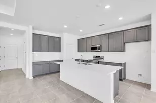 9581 Vibrant Ln, Venice, FL 34292 - Photo 5