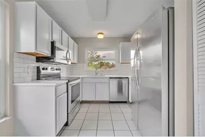 557 Hunter Circle, Kissimmee, FL 34758 - Photo 13