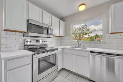 557 Hunter Circle, Kissimmee, FL 34758 - Photo 15