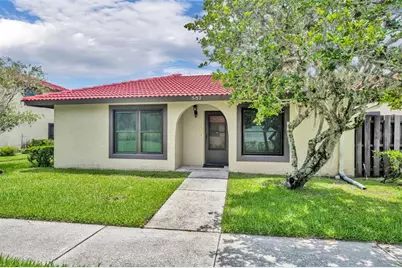 557 Hunter Circle, Kissimmee, FL 34758 - Photo 3