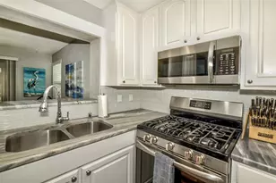 2472 Whitman St, Clearwater, FL 33765 - Photo 5