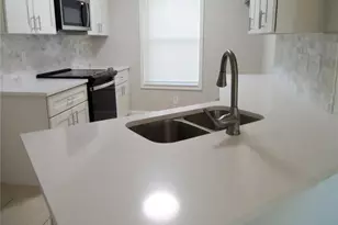 1021 Golfside Ct, Kissimmee, FL 34741 - Photo 7