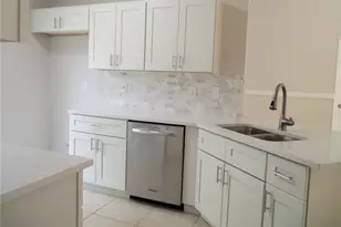 1021 Golfside Ct, Kissimmee, FL 34741 - Photo 13